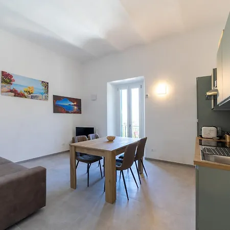 Porto 4 *